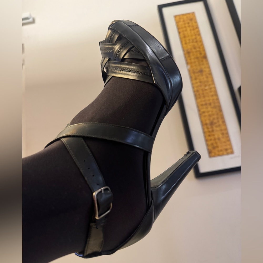 Stuart Weitzman platform sandals resort cruise